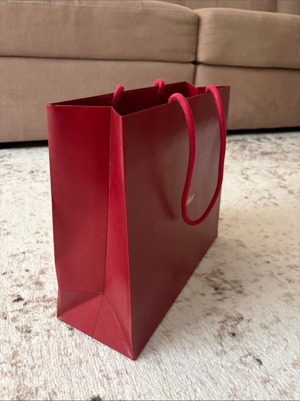 Cartier Red Paper Tote with Gold Logo - Picture 3 of 4